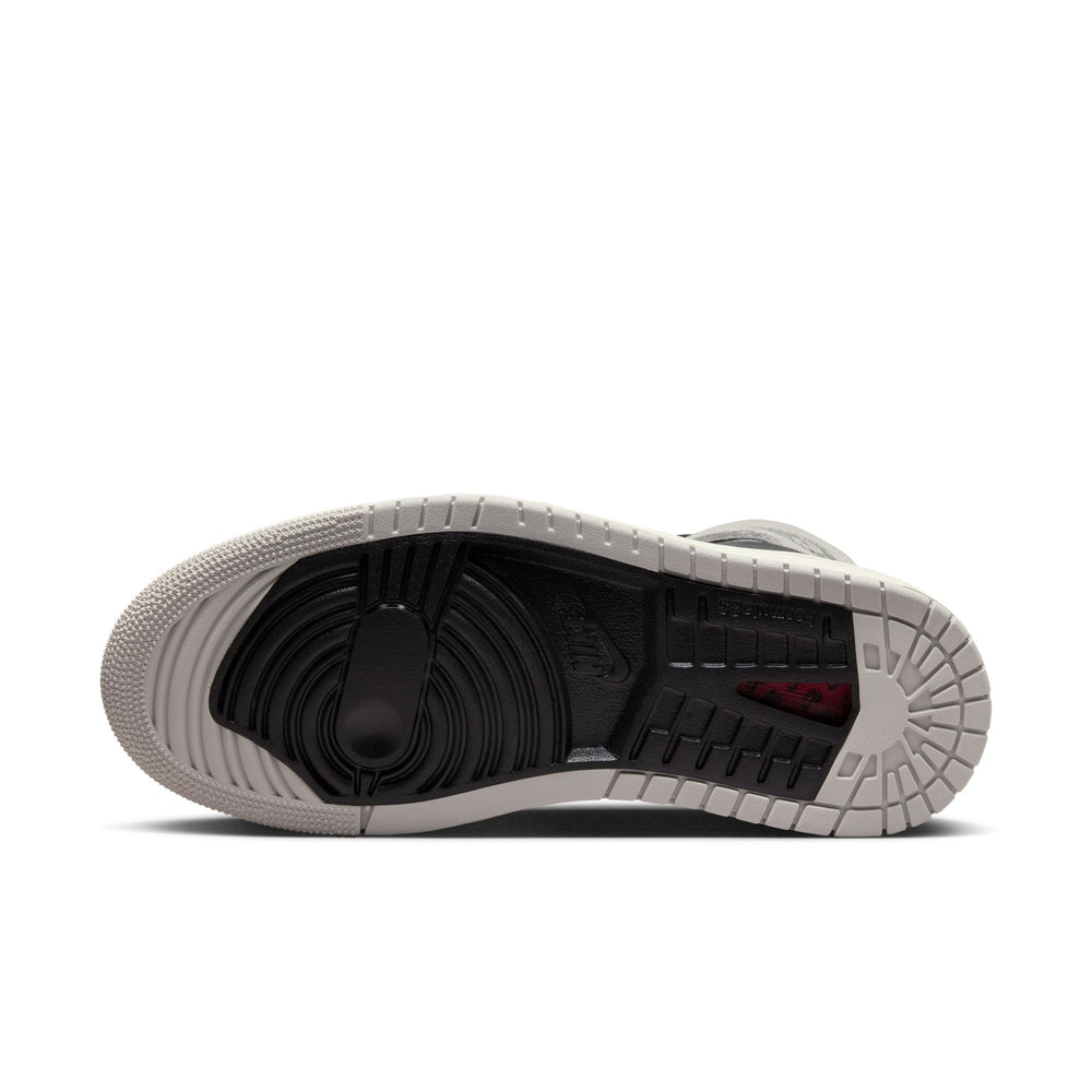 
                  
                    Load image into Gallery viewer, Womens Air Jordan 1 Zoom CMFT 2 &amp;#39;Light Iron Ore&amp;#39;
                  
                