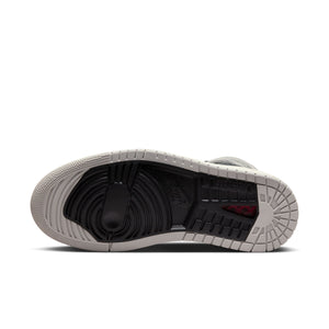 
                  
                    Load image into Gallery viewer, Womens Air Jordan 1 Zoom CMFT 2 &amp;#39;Light Iron Ore&amp;#39;
                  
                