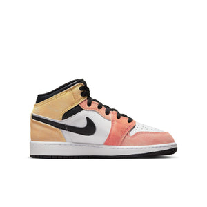 
                  
                    Load image into Gallery viewer, Youth Air Jordan 1 Mid SE &amp;#39;Magic Ember&amp;#39;
                  
                
