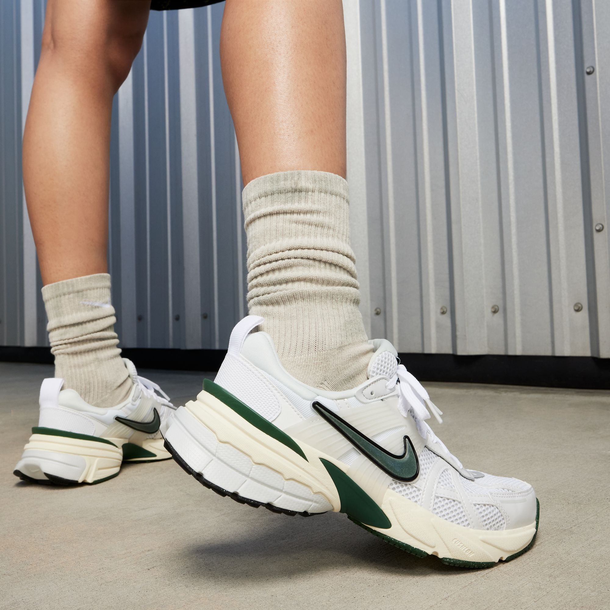Womens Nike V2K Run 'White'