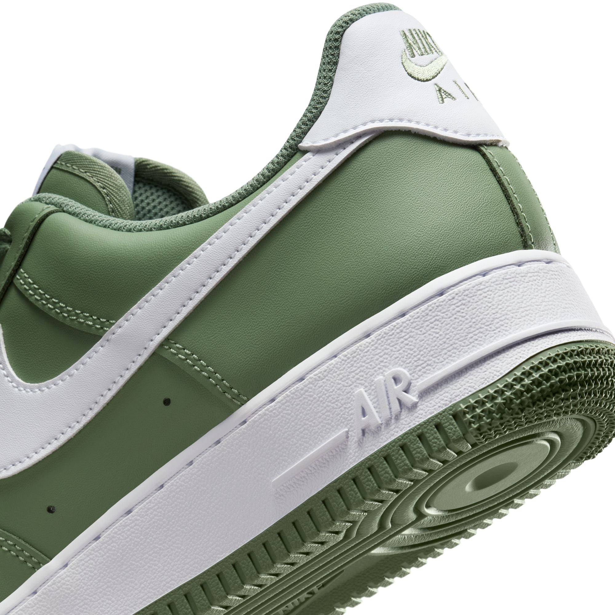 Nike Air Force 1 '07 'Woodland Green/White'