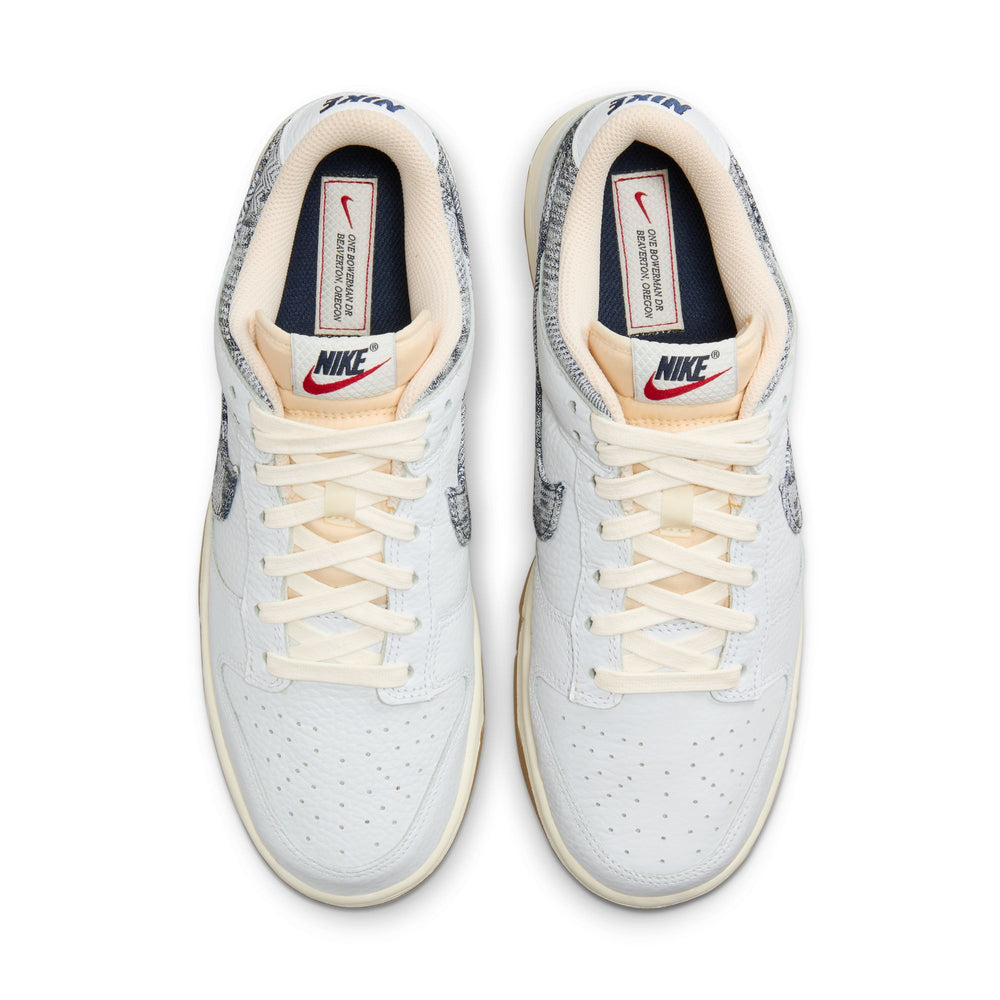 
                  
                    Load image into Gallery viewer, Nike Dunk Low &amp;#39;Washed Denim&amp;#39;
                  
                