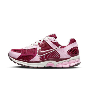 
                  
                    Load image into Gallery viewer, Womens Nike Vomero 5 &amp;#39;Pink Foam&amp;#39;
                  
                