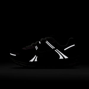 
                  
                    Load image into Gallery viewer, Womens Nike Vomero 5 &amp;#39;Pink Foam&amp;#39;
                  
                
