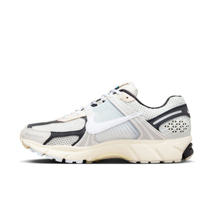 
                  
                    Load image into Gallery viewer, Nike Zoom Vomero 5 Premium &amp;#39;Pale Ivory&amp;#39;
                  
                