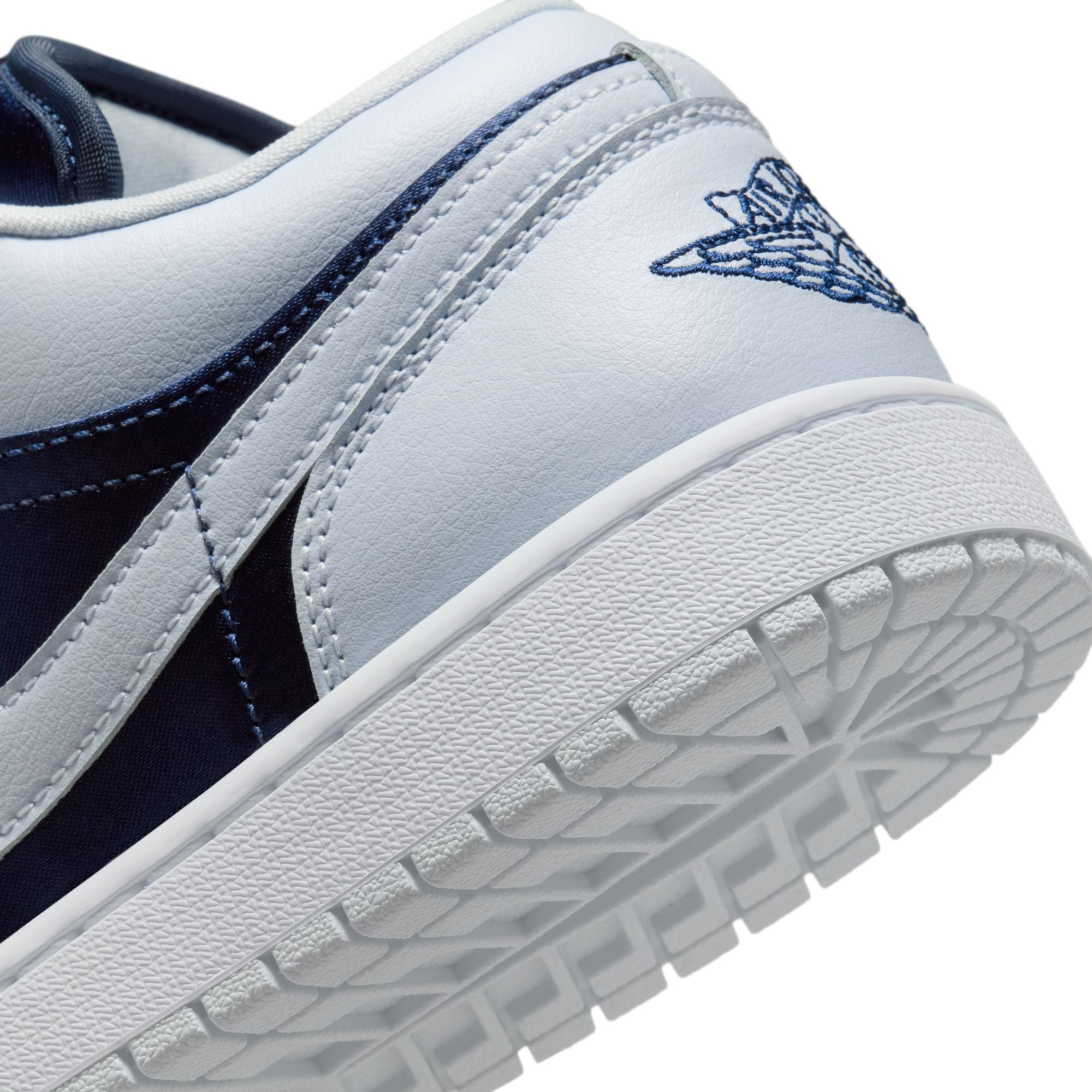 Womens Air Jordan 1 Low SE 'Football Grey'