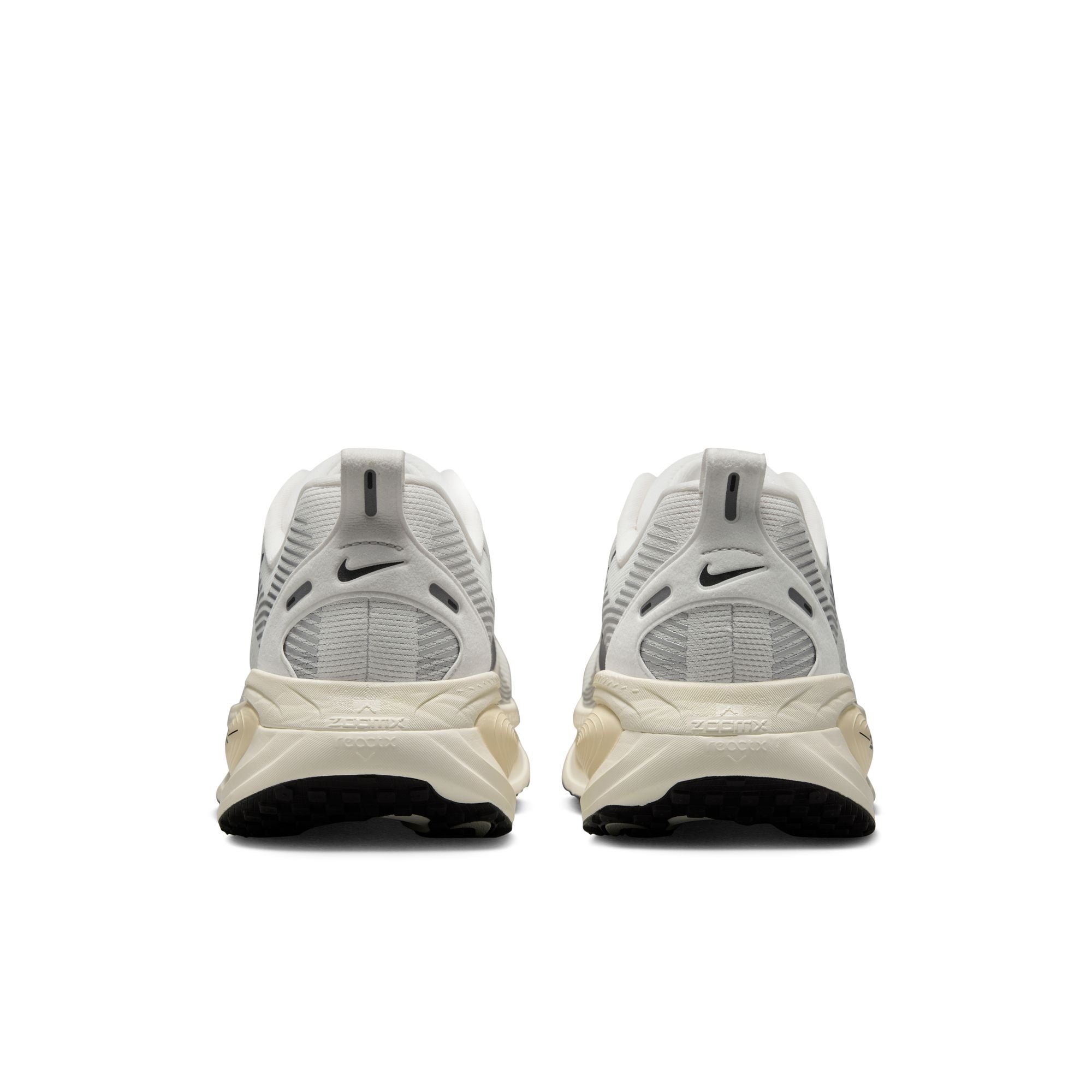 Nike Vomero 18 'Summit White/Black'