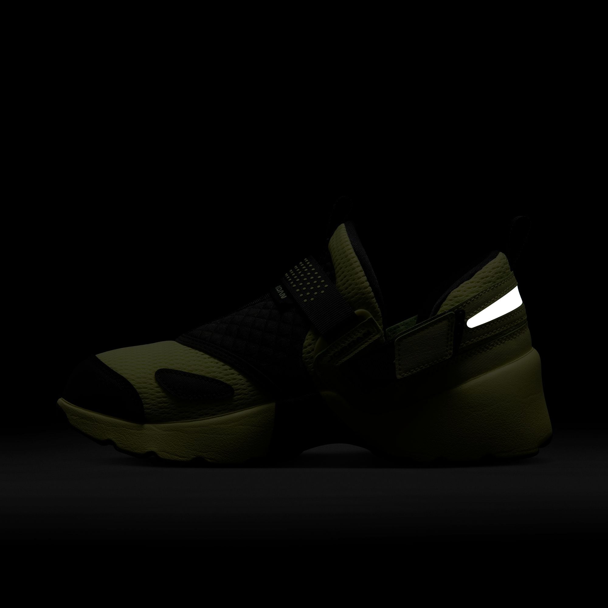 Womens Jordan Trunner LX 'Luminous Green'