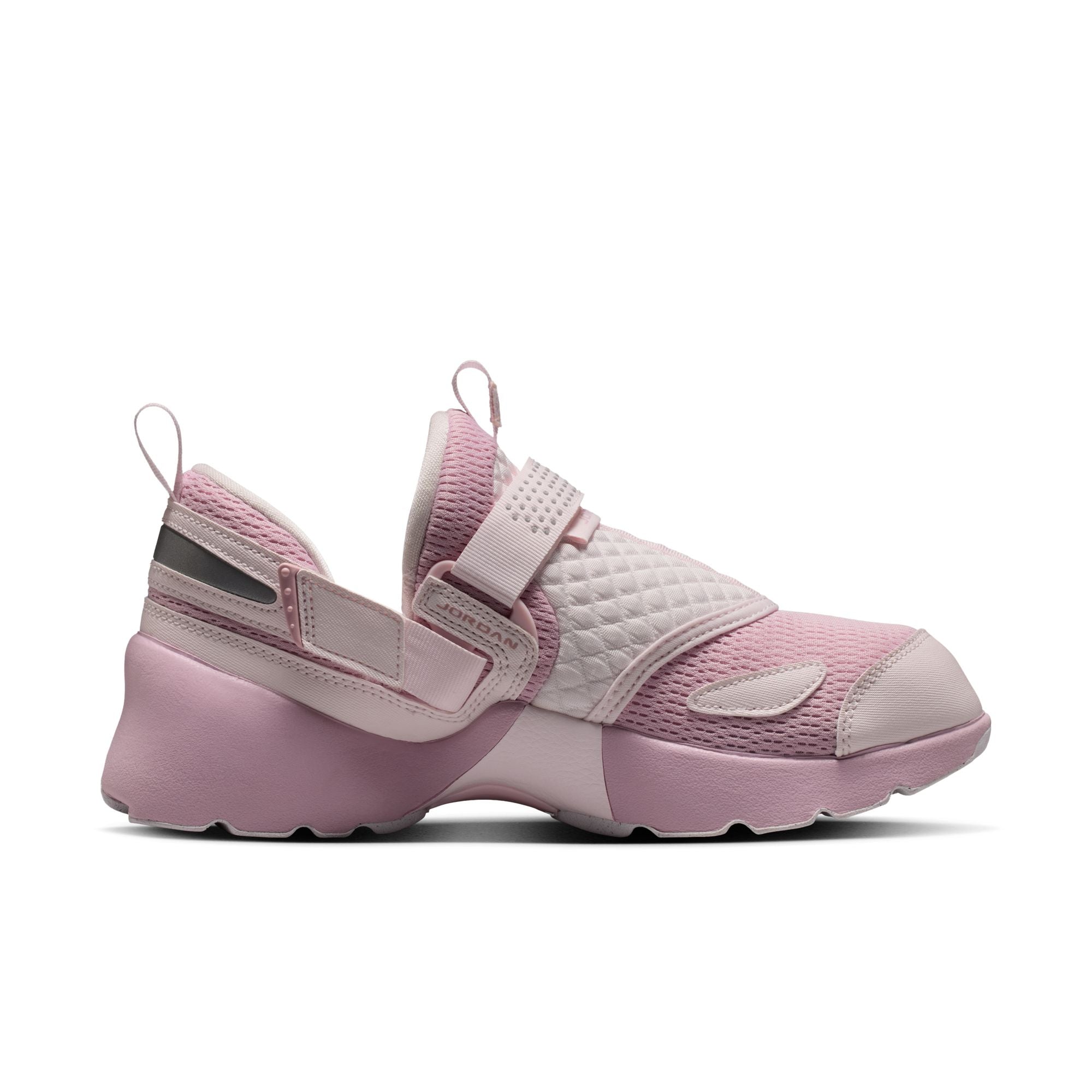 Womens Jordan Trunner LX 'Iced Carmine'