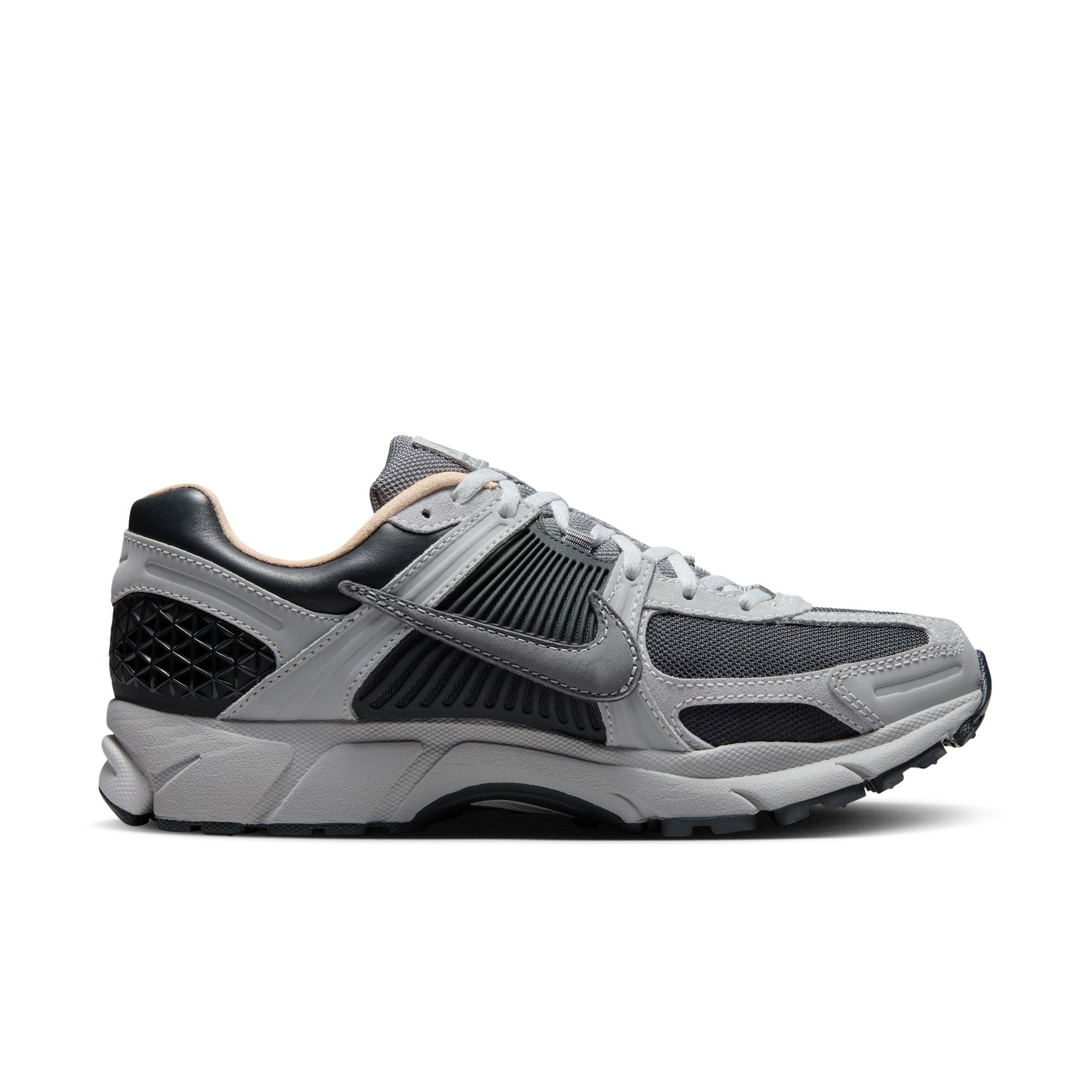 Nike Zoom Vomero 5 'Dark Smoke Grey'