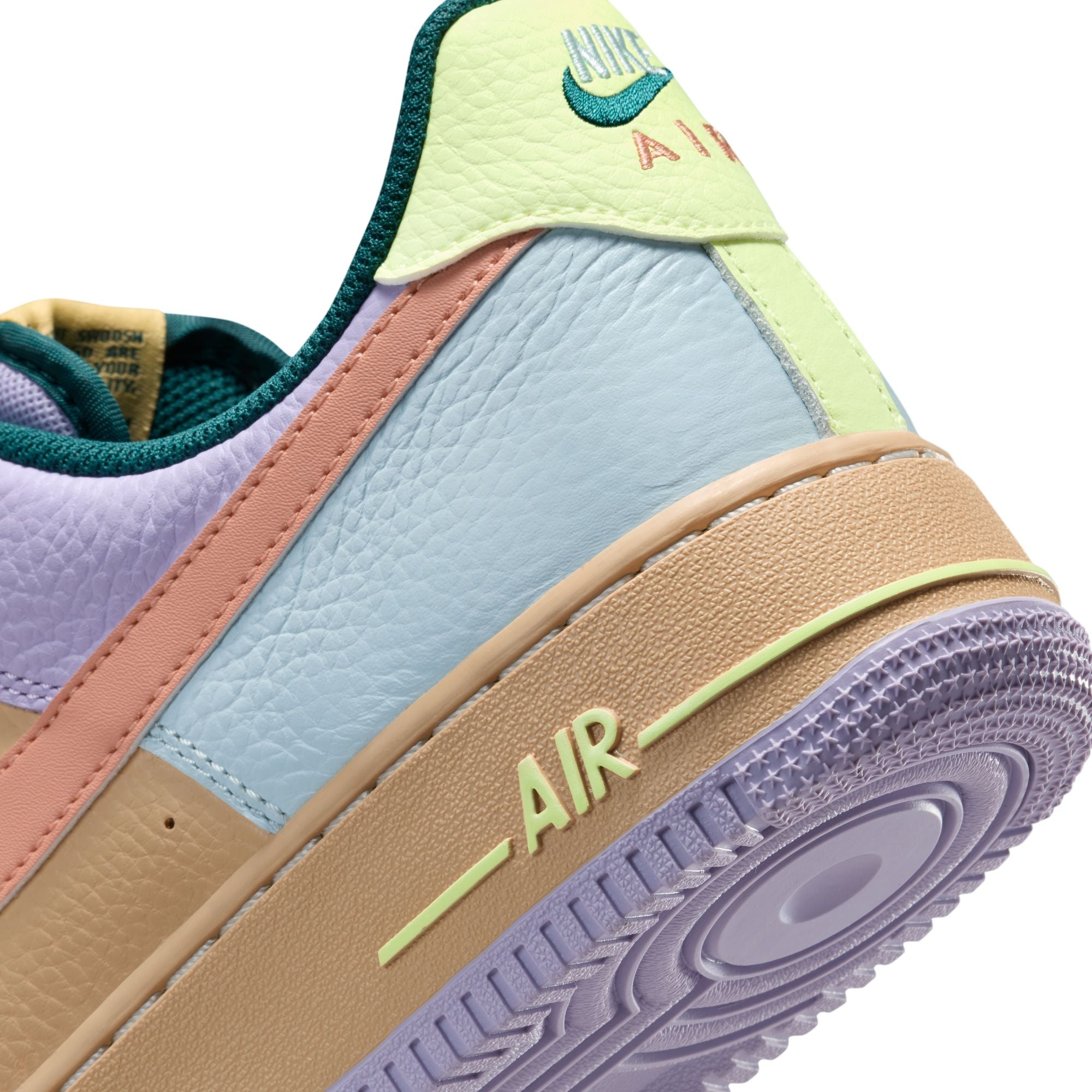 Nike Air Force 1 ‘07 Easter'