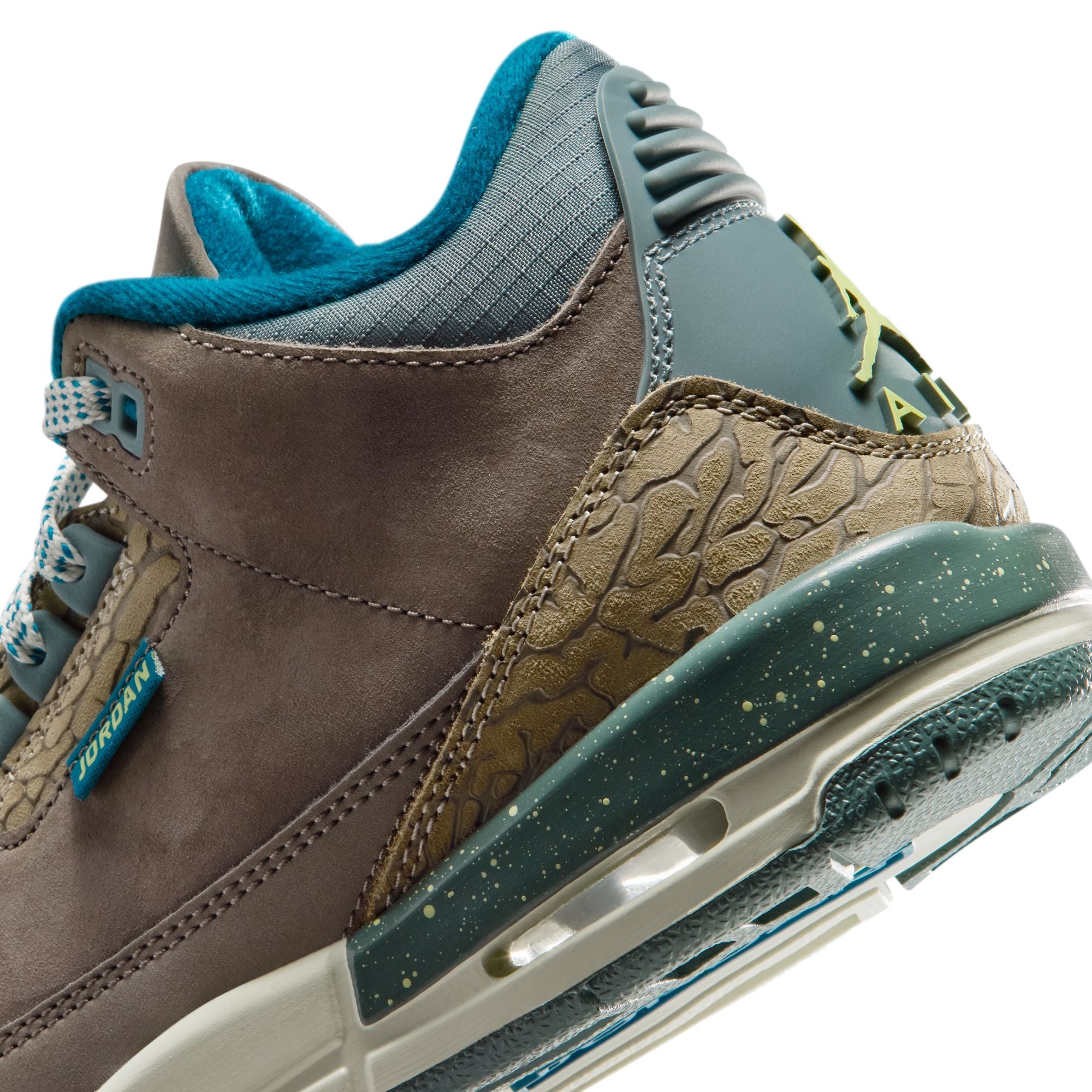 Youth Air Jordan 3 Retro 'Olive Grey'