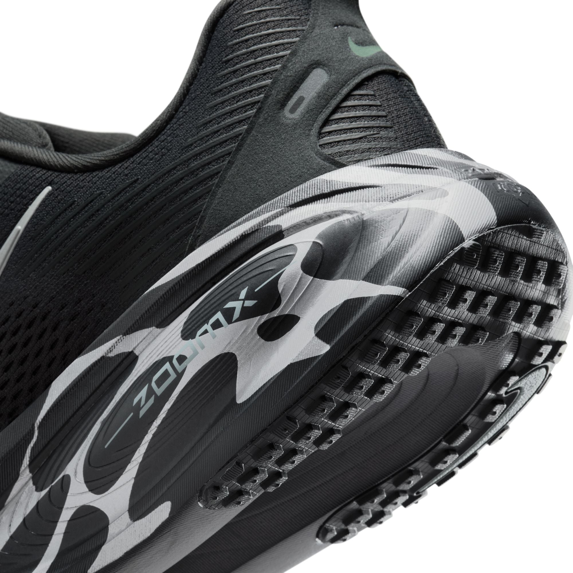 Nike Vomero 18 'Anthracite/Reflective Silver'