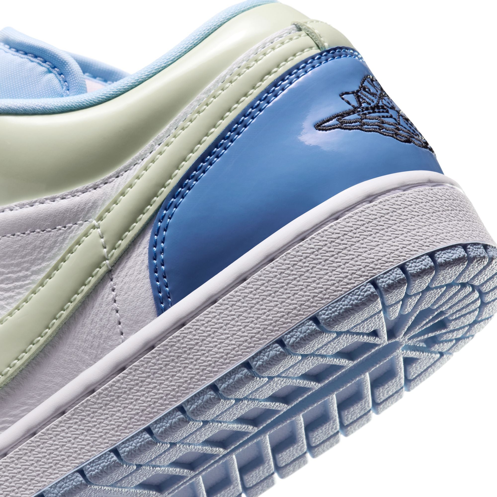 Womens Air Jordan 1 Low SE 'Mismatched Patent'
