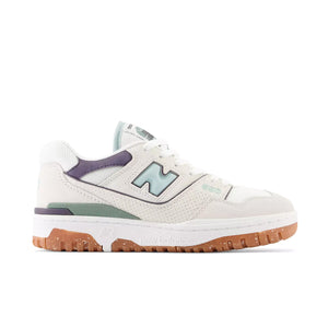 
                  
                    Load image into Gallery viewer, Womens New Balance 550 &amp;#39;Sea Salt&amp;#39;
                  
                