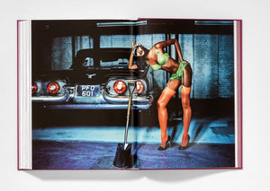 
                  
                    Load image into Gallery viewer, Naomi Campbell. Updated Edition
                  
                