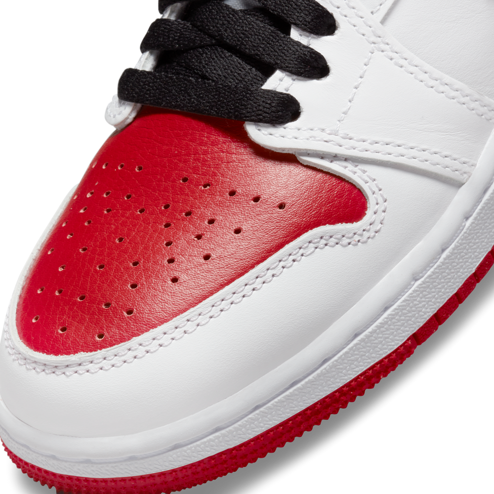 
                  
                    Load image into Gallery viewer, Youth Air Jordan 1 High OG GS &amp;#39;Heritage&amp;#39;
                  
                
