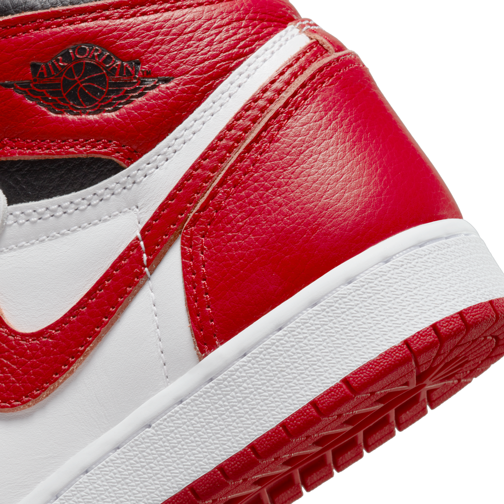 
                  
                    Load image into Gallery viewer, Youth Air Jordan 1 High OG GS &amp;#39;Heritage&amp;#39;
                  
                