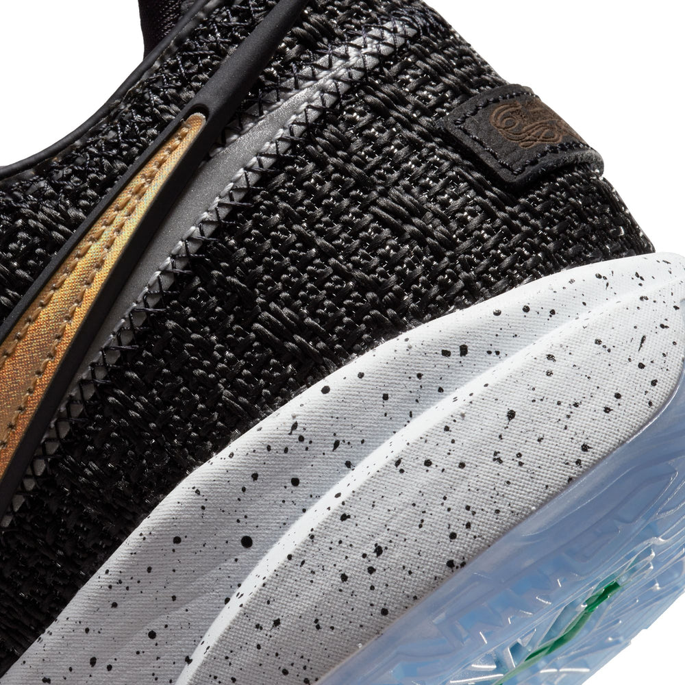 
                  
                    Load image into Gallery viewer, Nike Lebron XX &amp;#39;Black/Metallic Gold&amp;#39;
                  
                