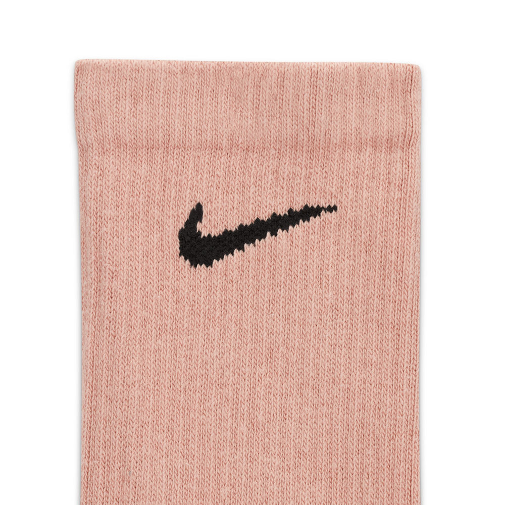 
                  
                    Load image into Gallery viewer, Nike Everyday Plus Cushioned Socks &amp;#39;Pink&amp;#39;
                  
                