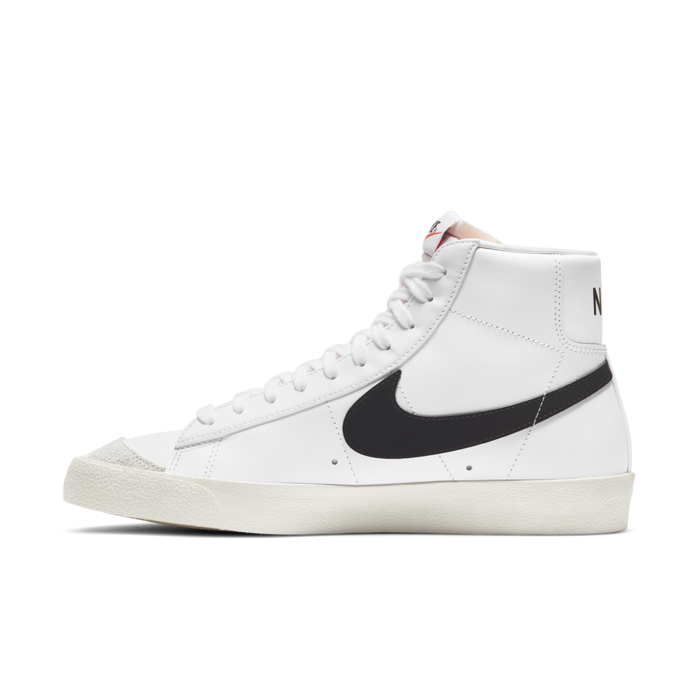 
                  
                    Load image into Gallery viewer, Nike Blazer Mid &amp;#39;77 Vintage &amp;#39;White/Black&amp;#39;
                  
                