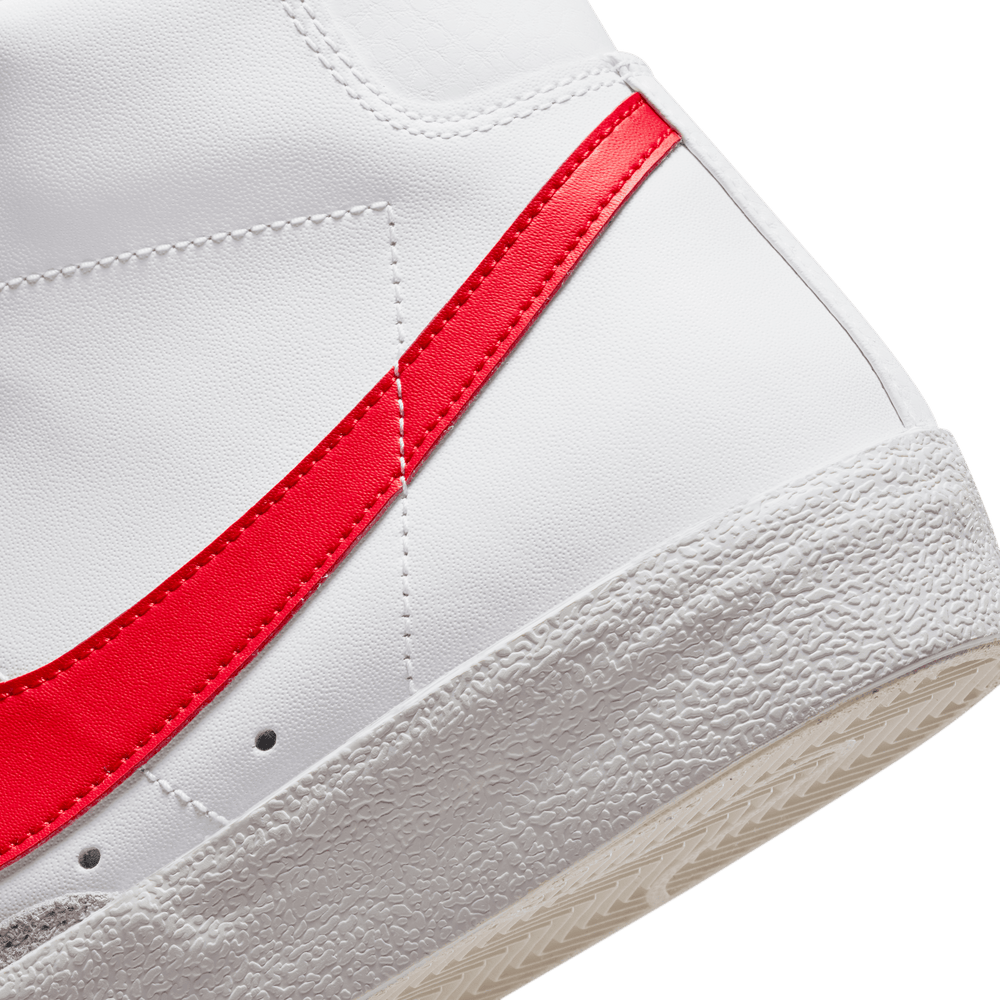
                  
                    Load image into Gallery viewer, Nike Blazer Mid &amp;#39;77 Vintage &amp;#39;White/Red/Blue&amp;#39;
                  
                