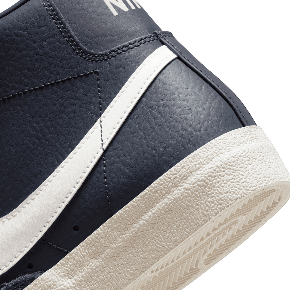 
                  
                    Load image into Gallery viewer, Nike Blazer Mid &amp;#39;77 Vintage &amp;#39;Thunder Blue&amp;#39;
                  
                