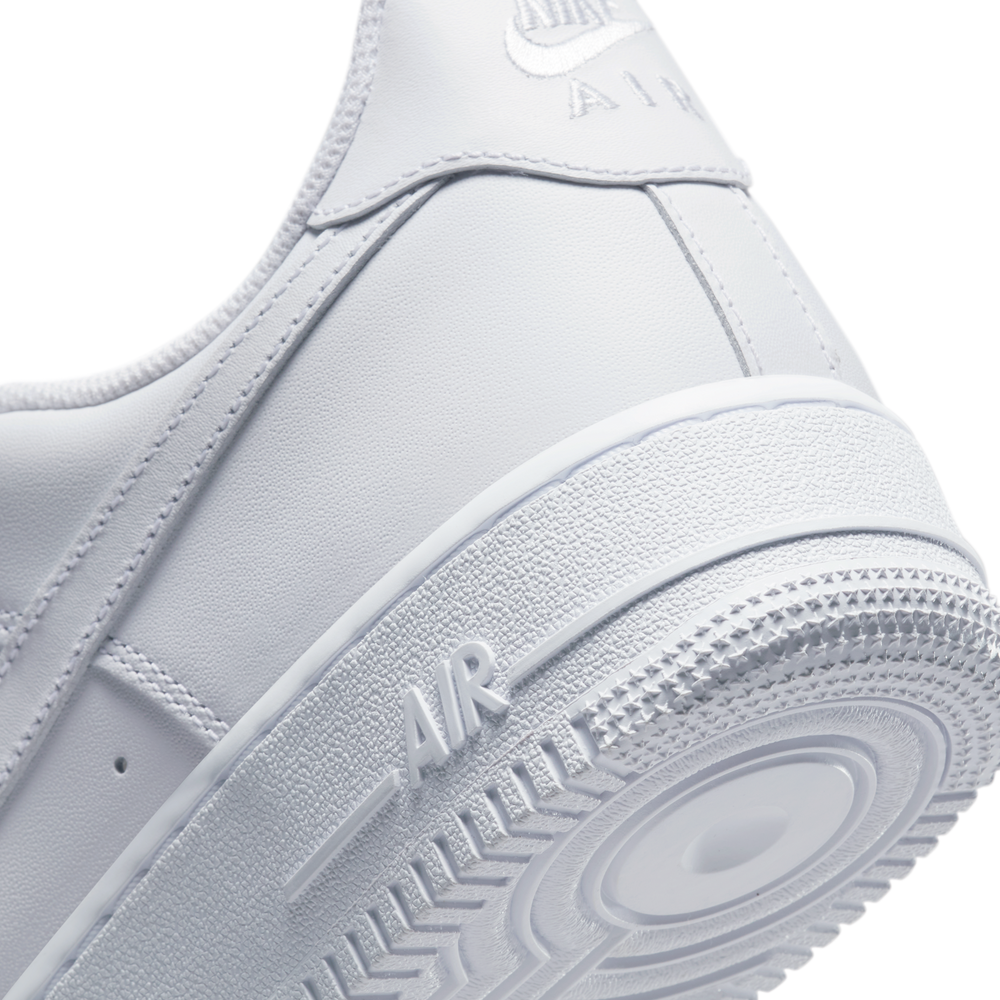 
                  
                    Load image into Gallery viewer, Nike Air Force 1 &amp;#39;07 &amp;#39;White&amp;#39; (2022)
                  
                