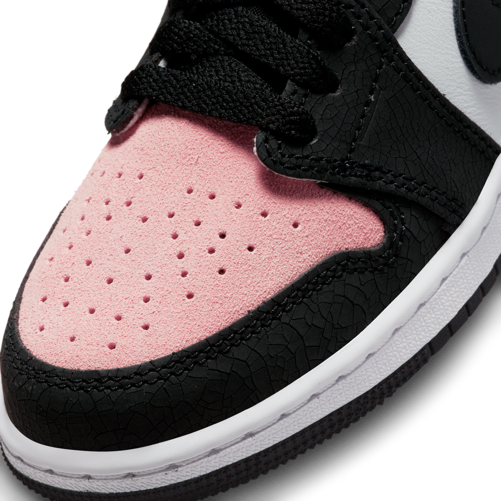 
                  
                    Load image into Gallery viewer, Youth Air Jordan 1 Low OG &amp;#39;Bleached Coral&amp;#39;
                  
                