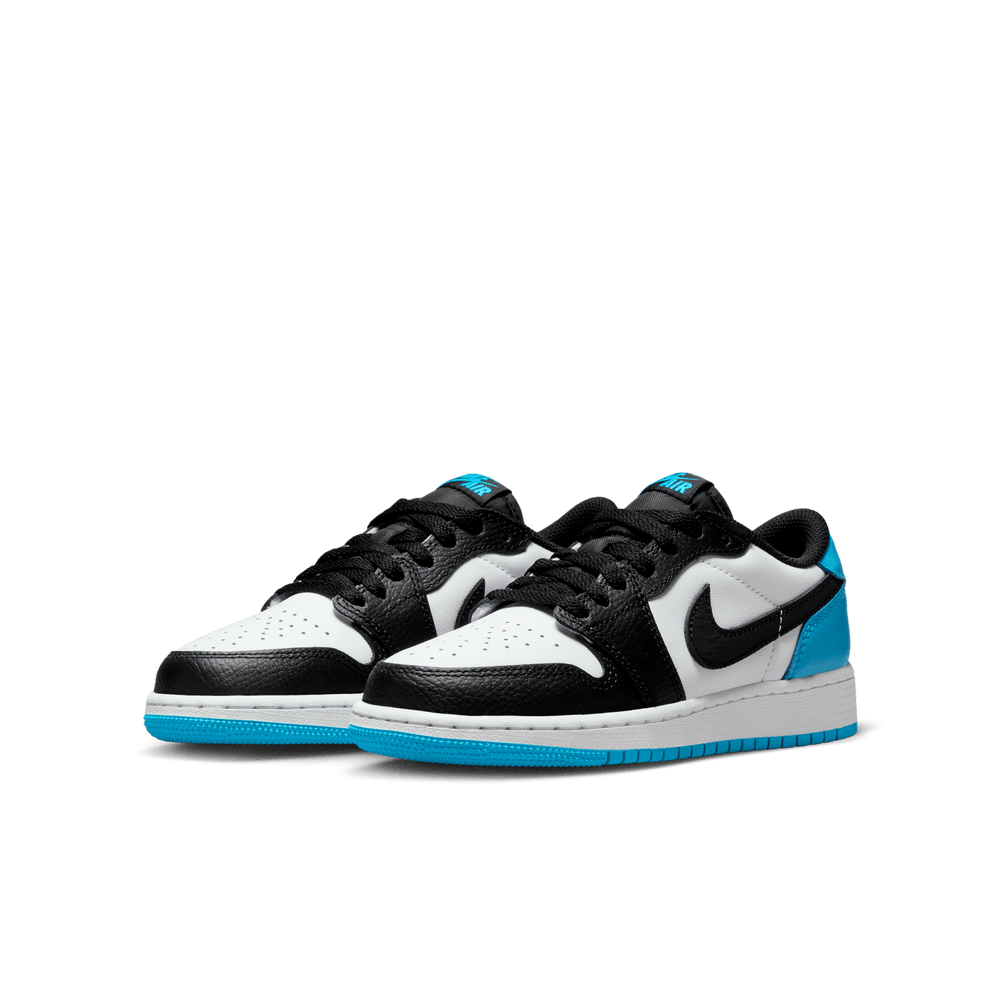 
                  
                    Load image into Gallery viewer, Youth Air Jordan 1 Low Retro &amp;#39;Powder Blue&amp;#39;
                  
                