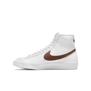 
                  
                    Load image into Gallery viewer, Youth Nike Blazer Mid &amp;#39;77 GS &amp;#39;Vivid Sulfur&amp;#39;
                  
                