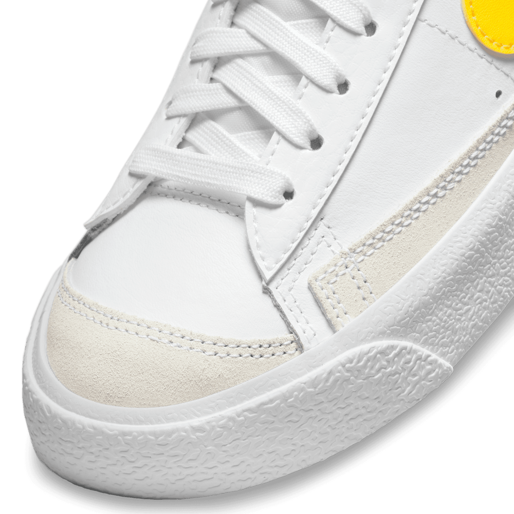 
                  
                    Load image into Gallery viewer, Youth Nike Blazer Mid &amp;#39;77 GS &amp;#39;Vivid Sulfur&amp;#39;
                  
                