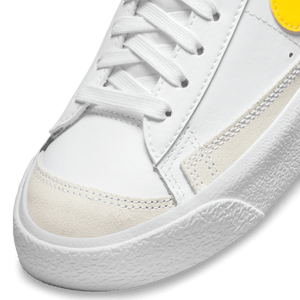 
                  
                    Load image into Gallery viewer, Youth Nike Blazer Mid &amp;#39;77 GS &amp;#39;Vivid Sulfur&amp;#39;
                  
                