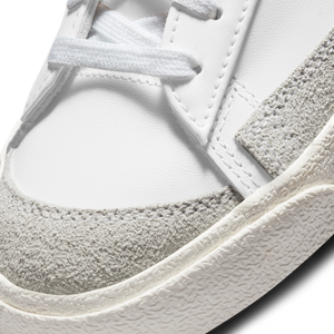 
                  
                    Load image into Gallery viewer, Womens Nike Blazer Low &amp;#39;77 &amp;#39;White/ Black Heel&amp;#39;
                  
                
