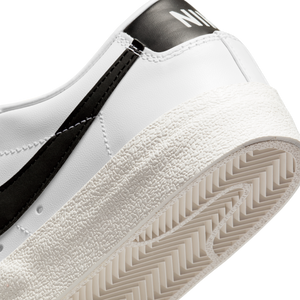 
                  
                    Load image into Gallery viewer, Womens Nike Blazer Low &amp;#39;77 &amp;#39;White/ Black Heel&amp;#39;
                  
                