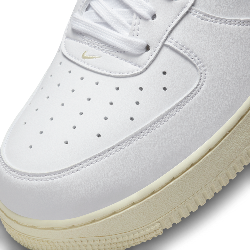 
                  
                    Load image into Gallery viewer, Nike Air Force 1 07 LX &amp;#39;White&amp;#39;
                  
                