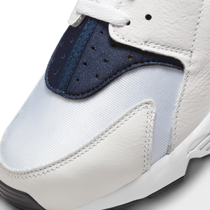 
                  
                    Load image into Gallery viewer, Nike Air Huarache &amp;#39;Varsity Maize&amp;#39;
                  
                