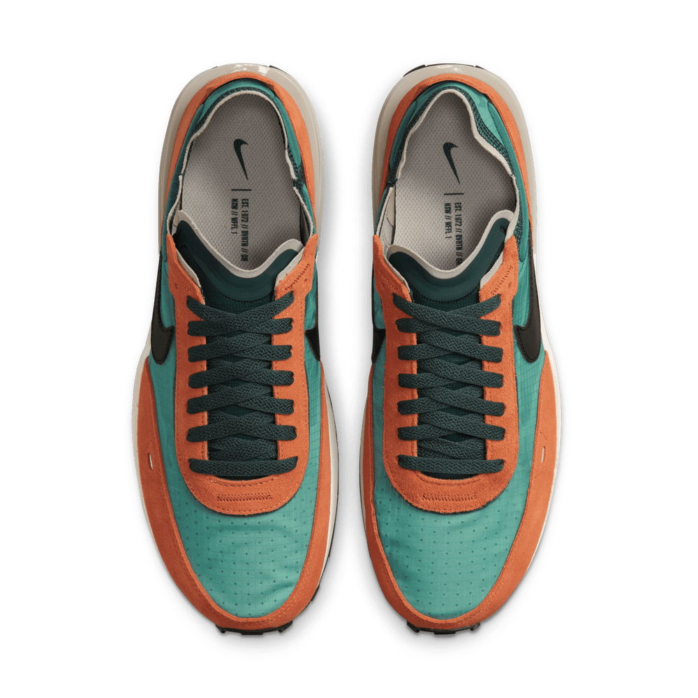 
                  
                    Load image into Gallery viewer, Nike Waffle One SE &amp;#39;Pro Green&amp;#39;
                  
                