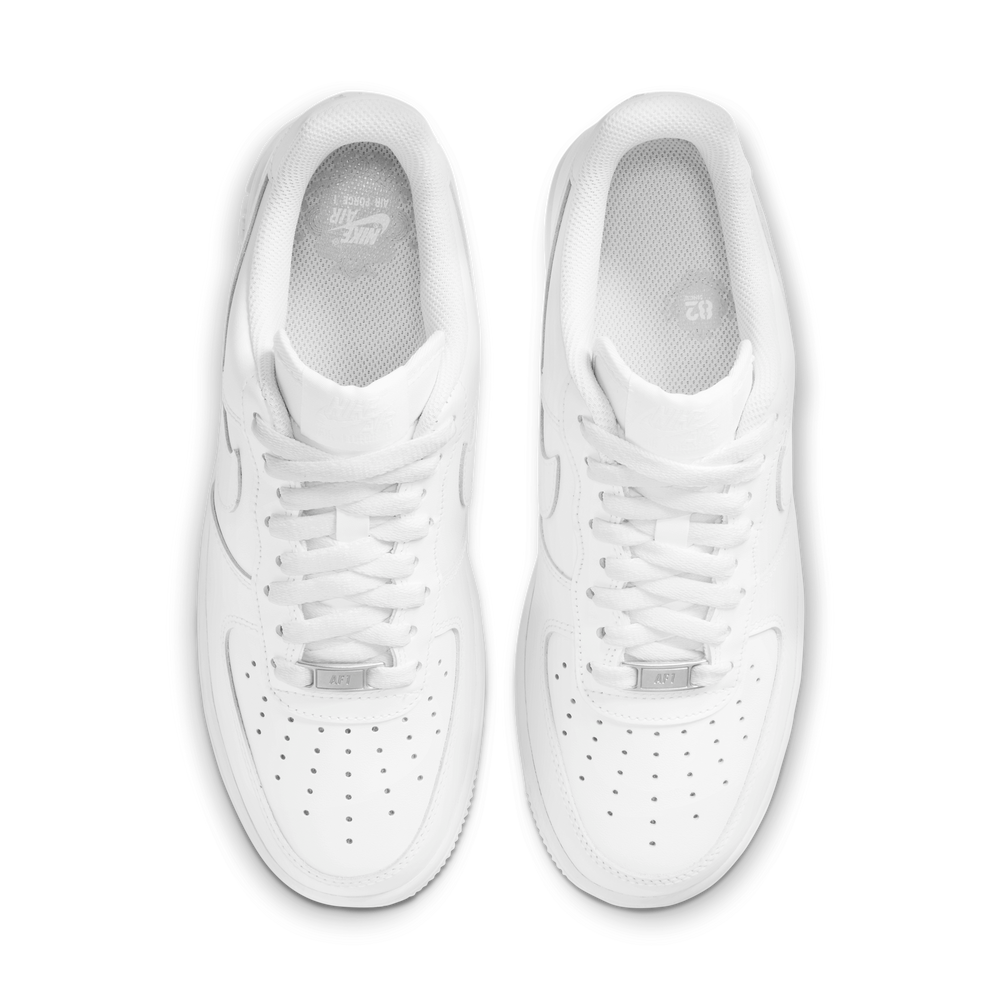 
                  
                    Load image into Gallery viewer, Women&amp;#39;s Nike Air Force 1 &amp;#39;White/White&amp;#39; (2022)
                  
                