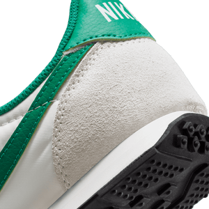 
                  
                    Load image into Gallery viewer, Nike Waffle Trainer 2 &amp;#39;Phantom Malachite&amp;#39;
                  
                