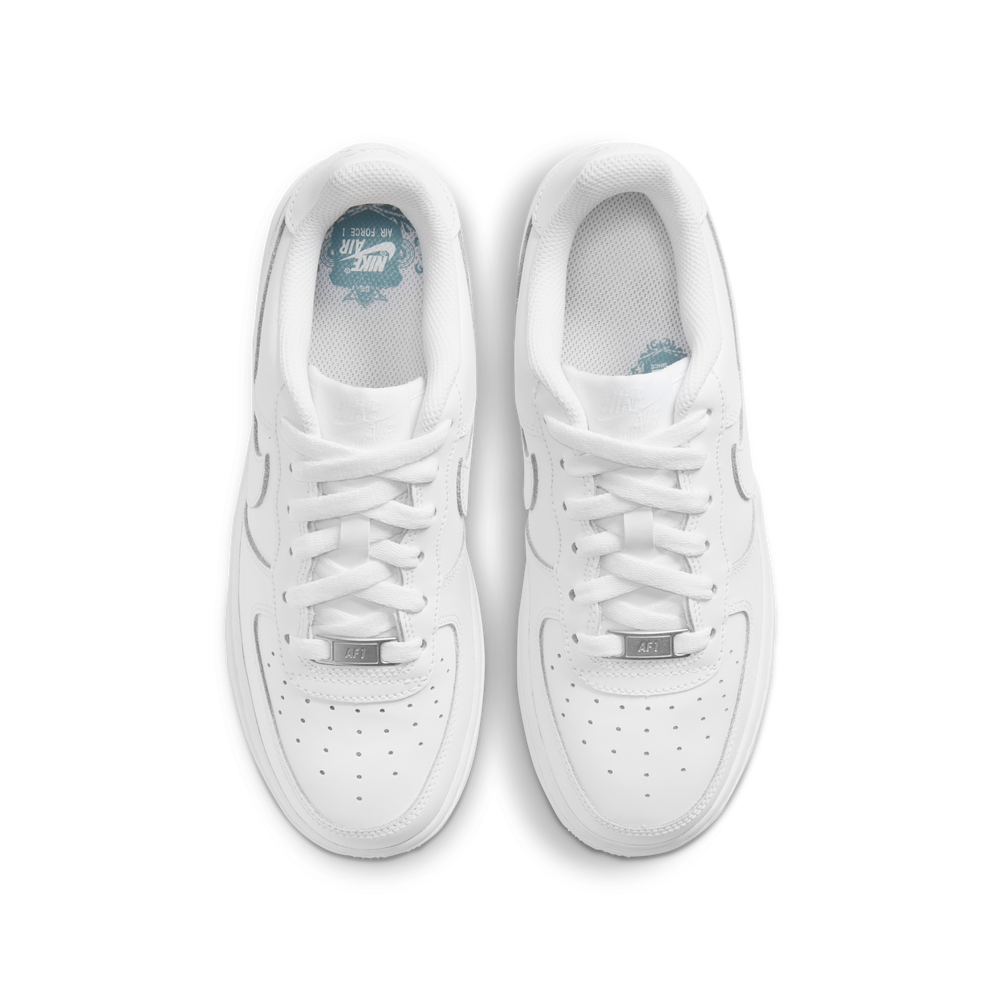 
                  
                    Load image into Gallery viewer, Youth Nike Air Force 1 LE GS &amp;#39;White&amp;#39;
                  
                