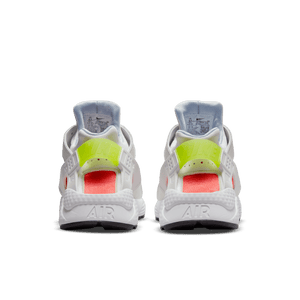 
                  
                    Load image into Gallery viewer, Womens Nike Air Huarache &amp;#39;Bright Crimson&amp;#39;
                  
                