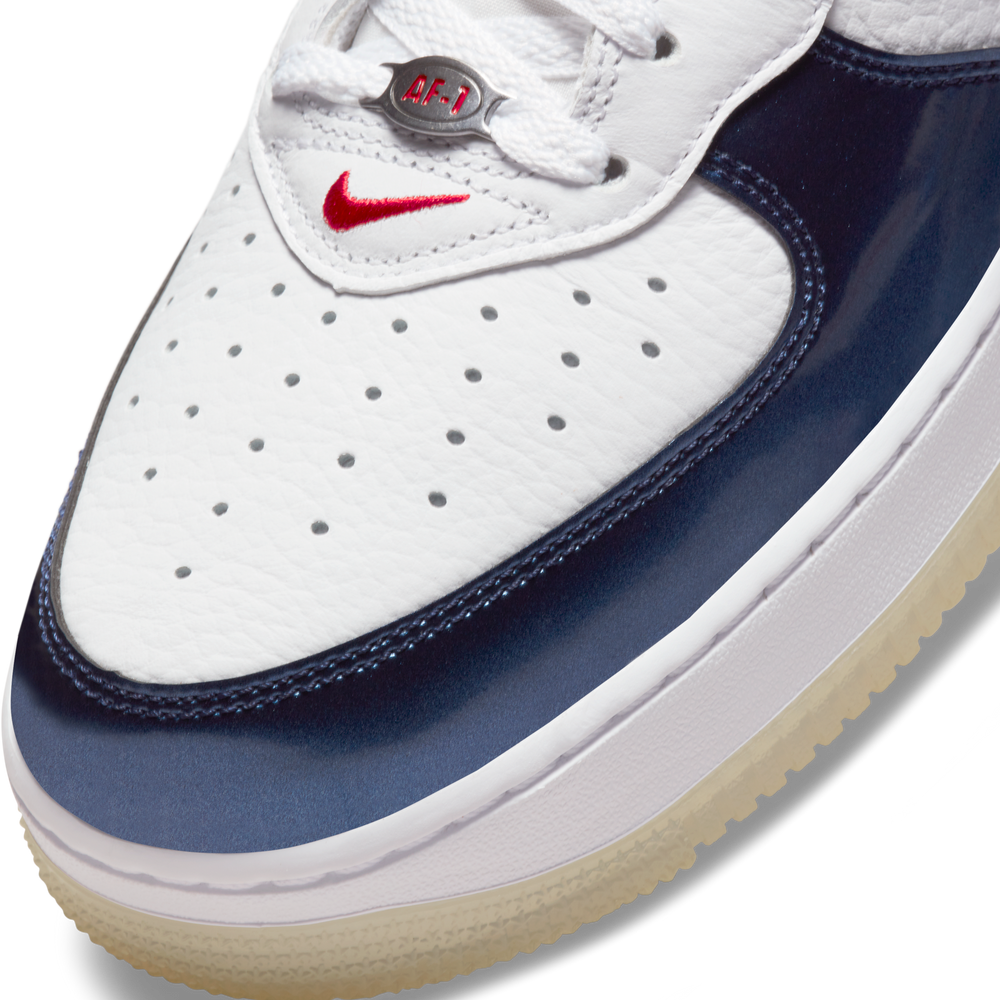 
                  
                    Load image into Gallery viewer, Nike Air Force 1 Mid QS &amp;#39;Midnight Navy&amp;#39;
                  
                