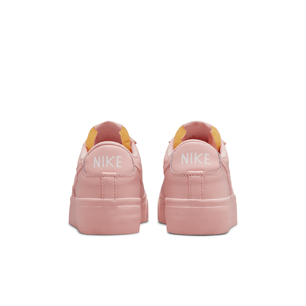 
                  
                    Load image into Gallery viewer, Womens Nike Blazer Low Platform &amp;#39;
                  
                