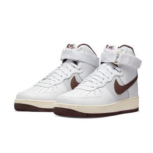 
                  
                    Load image into Gallery viewer, Nike Air Force 1 High &amp;#39;07 LV8 Vintage &amp;#39;Chocolate&amp;#39;
                  
                