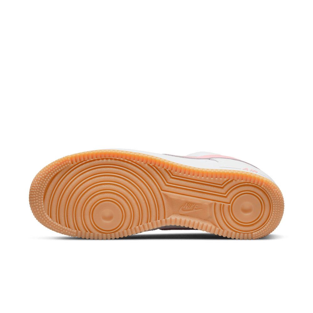 
                  
                    Load image into Gallery viewer, Nike Air Force 1 Low Retro &amp;#39;White/Pink&amp;#39;
                  
                