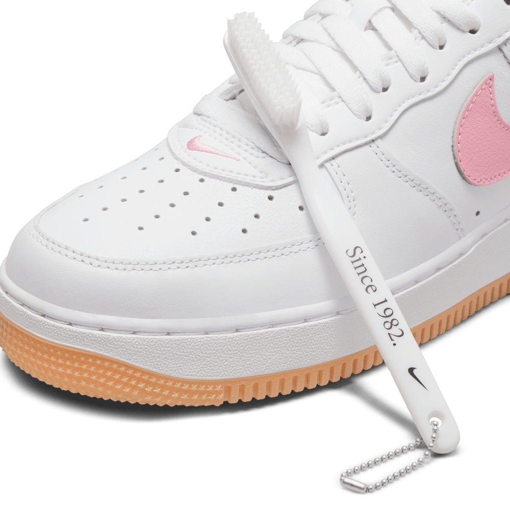 
                  
                    Load image into Gallery viewer, Nike Air Force 1 Low Retro &amp;#39;White/Pink&amp;#39;
                  
                