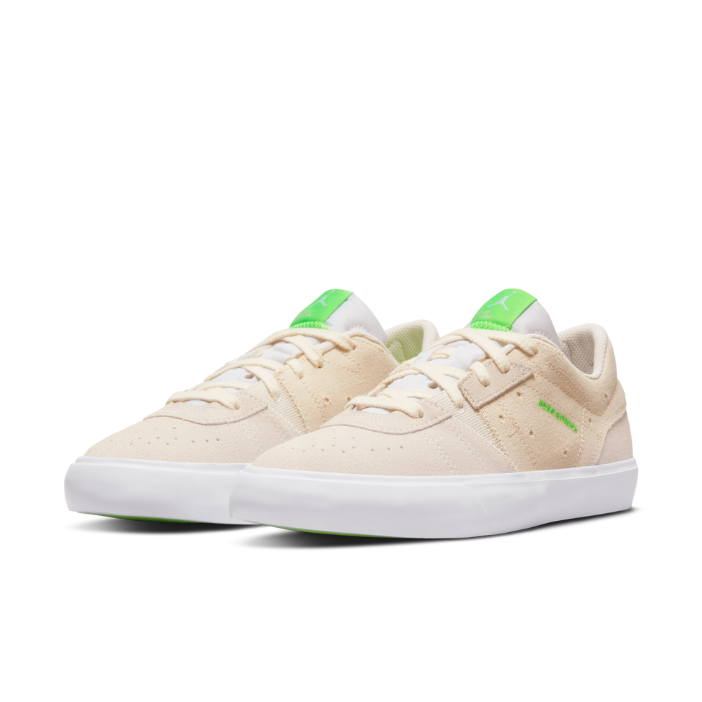 
                  
                    Load image into Gallery viewer, Womens Air Jordan Series .05
                  
                