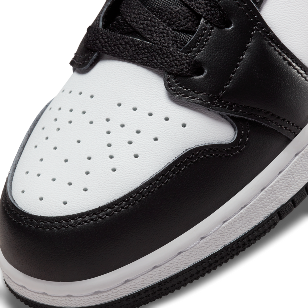 
                  
                    Load image into Gallery viewer, Youth Air Jordan 1 Mid &amp;#39;Bleached Coral&amp;#39;
                  
                