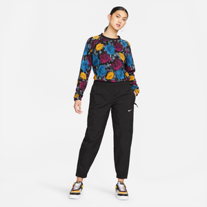 
                  
                    Load image into Gallery viewer, Womens Nike Sportswear Icon Clash &amp;#39;Black&amp;#39;
                  
                